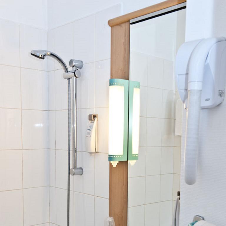 Egg Hotel Gonesse Værelse billede