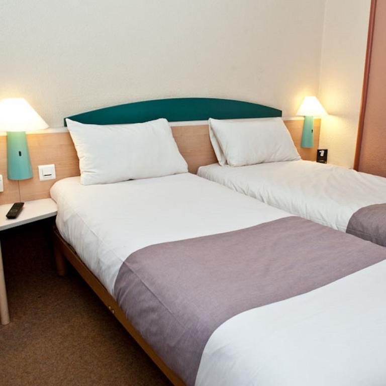 Egg Hotel Gonesse Eksteriør billede